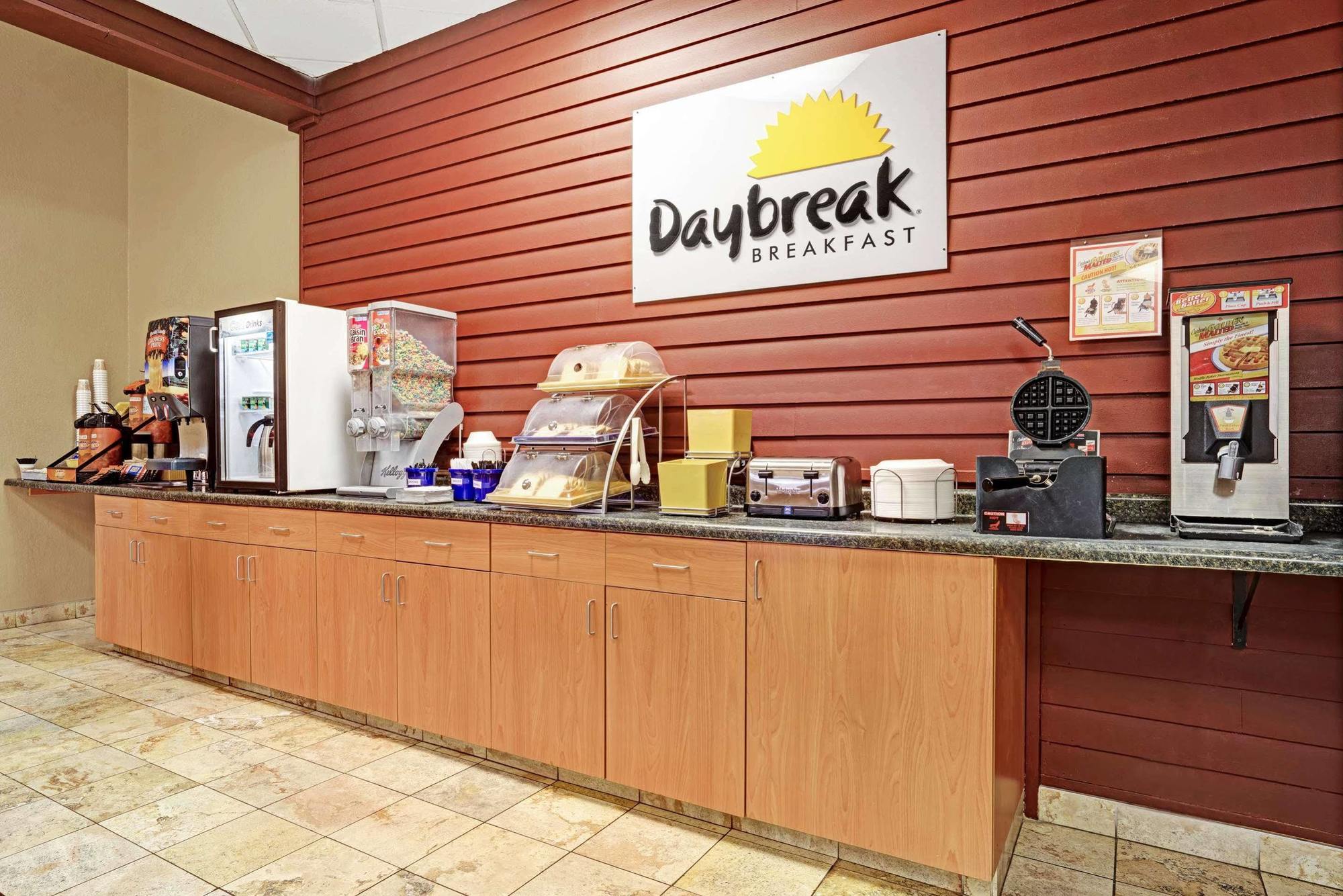 Days Inn By Wyndham Bloomington West Kültér fotó